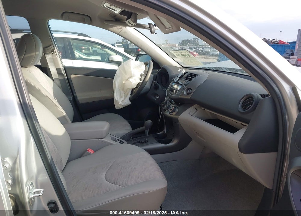 2011 TOYOTA RAV4 VIN: 2T3ZF4DV0BW063083