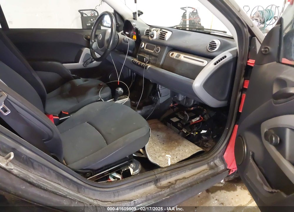 2012 SMART FORTWO VIN: WMEEJ3BAXCK572066