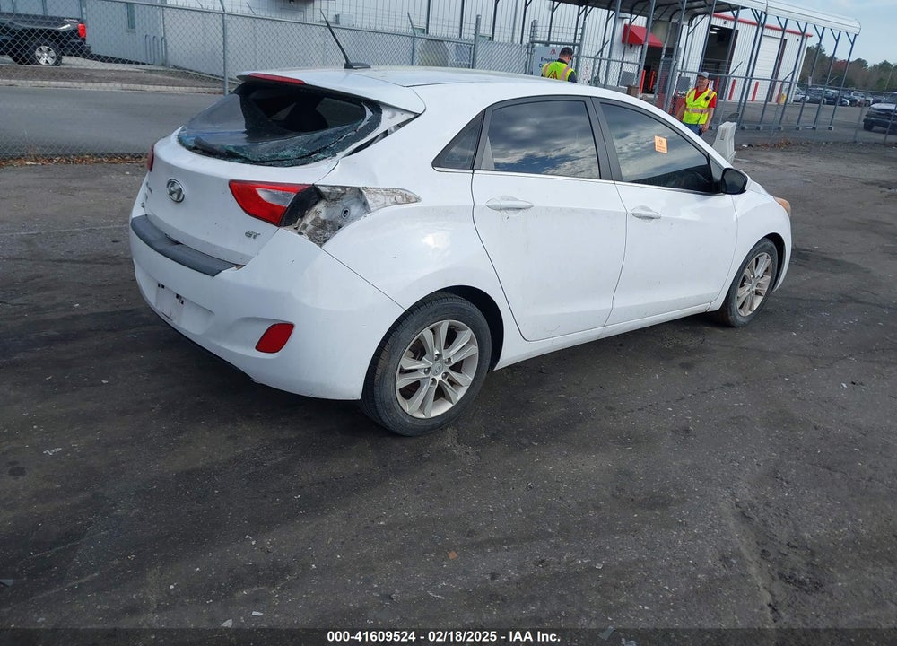 2014 HYUNDAI ELANTRA GT VIN: KMHD35LH0EU210004