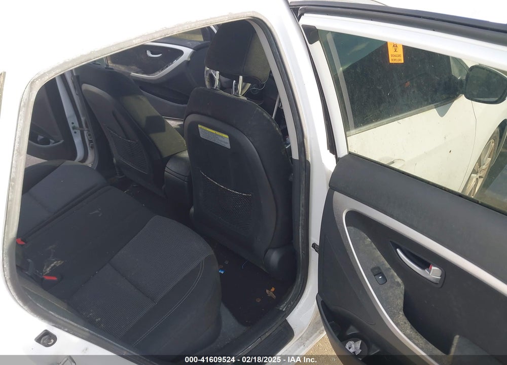 2014 HYUNDAI ELANTRA GT VIN: KMHD35LH0EU210004