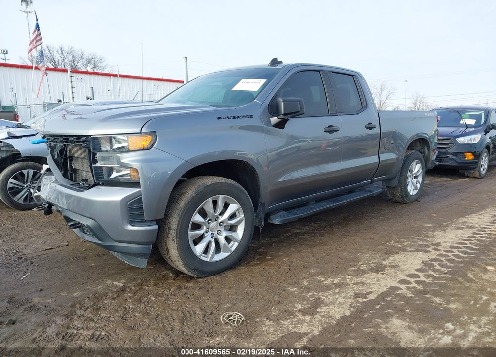2021 CHEVROLET SILVERADO 1500 4WD DOUBLE CAB STANDARD BED CUSTOM VIN: 1GCRYBEF8MZ113267