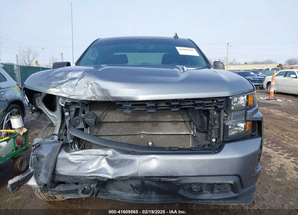 2021 CHEVROLET SILVERADO 1500 4WD DOUBLE CAB STANDARD BED CUSTOM VIN: 1GCRYBEF8MZ113267