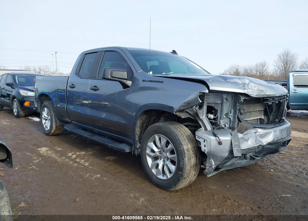 2021 CHEVROLET SILVERADO 1500 4WD DOUBLE CAB STANDARD BED CUSTOM VIN: 1GCRYBEF8MZ113267
