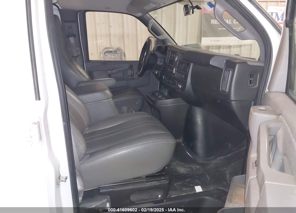 2021 CHEVROLET EXPRESS CARGO RWD 2500 REGULAR WHEELBASE WT VIN: 1GCWGAF71M1161411