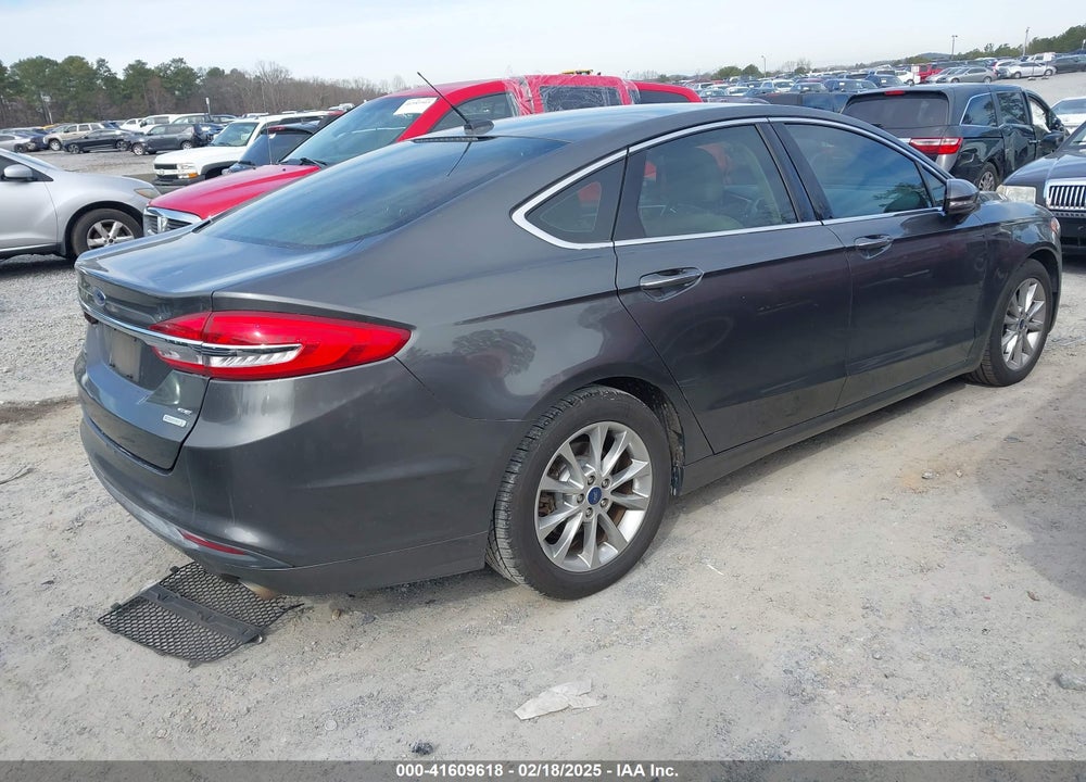 2017 FORD FUSION VIN: 3FA6P0HD5HR124389
