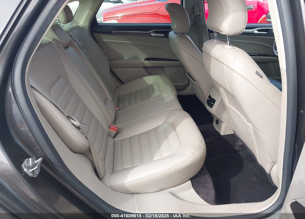 2017 FORD FUSION VIN: 3FA6P0HD5HR124389