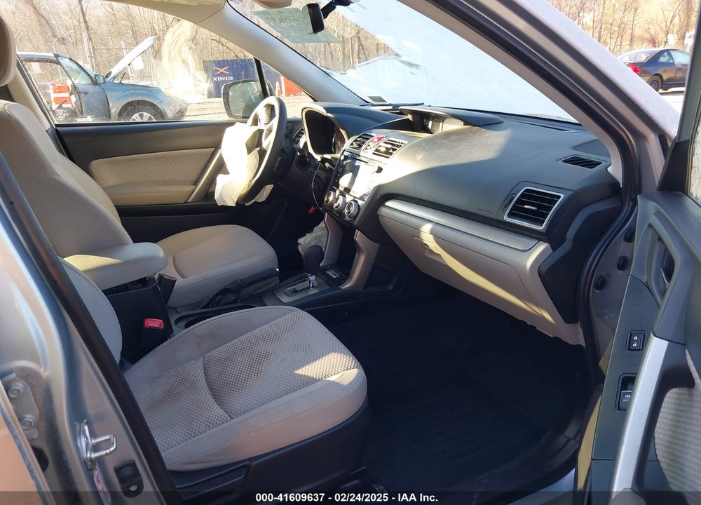 2018 SUBARU FORESTER 2.5I PREMIUM VIN: JF2SJAGC5JH601260