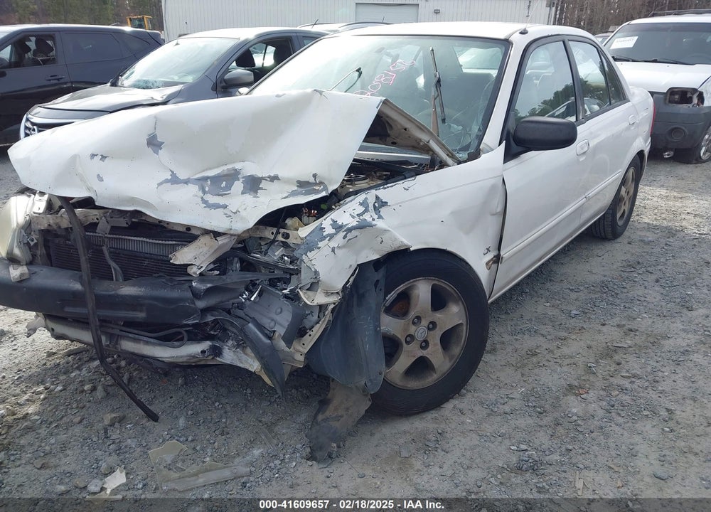 2000 MAZDA PROTEGE VIN: JM1BJ2221Y0208156