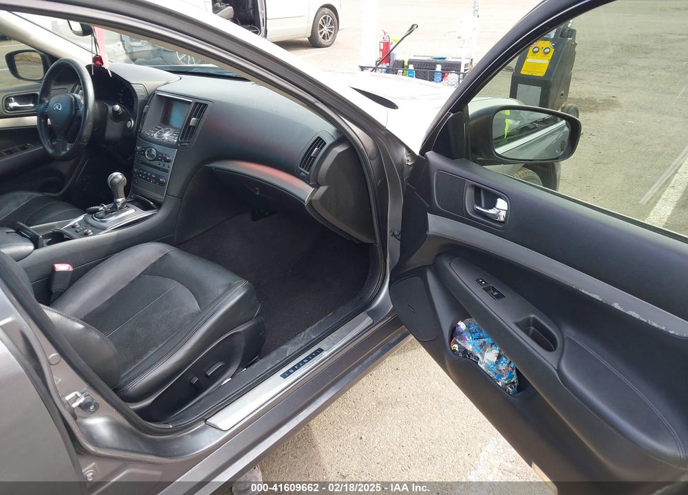 2015 INFINITI Q40 VIN: JN1CV6AR3FM650007