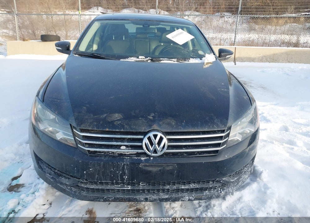 2012 VOLKSWAGEN PASSAT 2.5L SE VIN: 1VWBH7A30CC061884