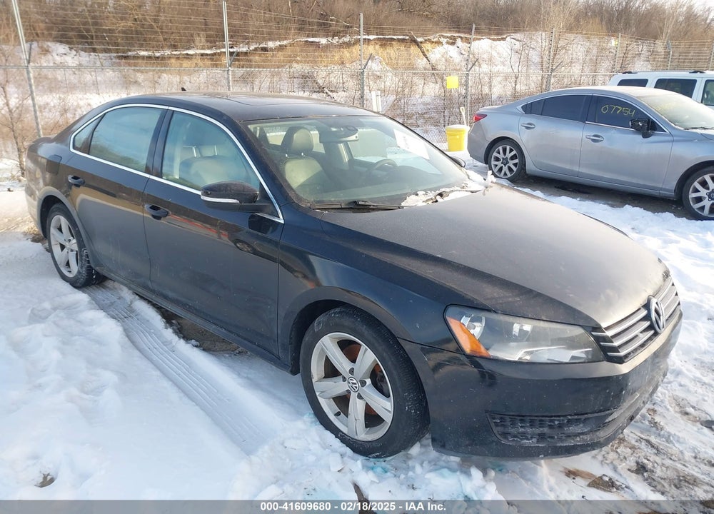 2012 VOLKSWAGEN PASSAT 2.5L SE VIN: 1VWBH7A30CC061884