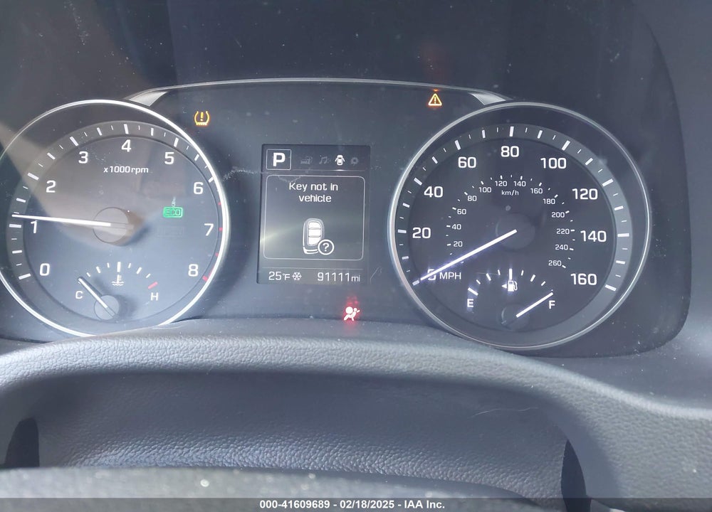 2017 HYUNDAI ELANTRA VIN: KMHD84LFXHU247060