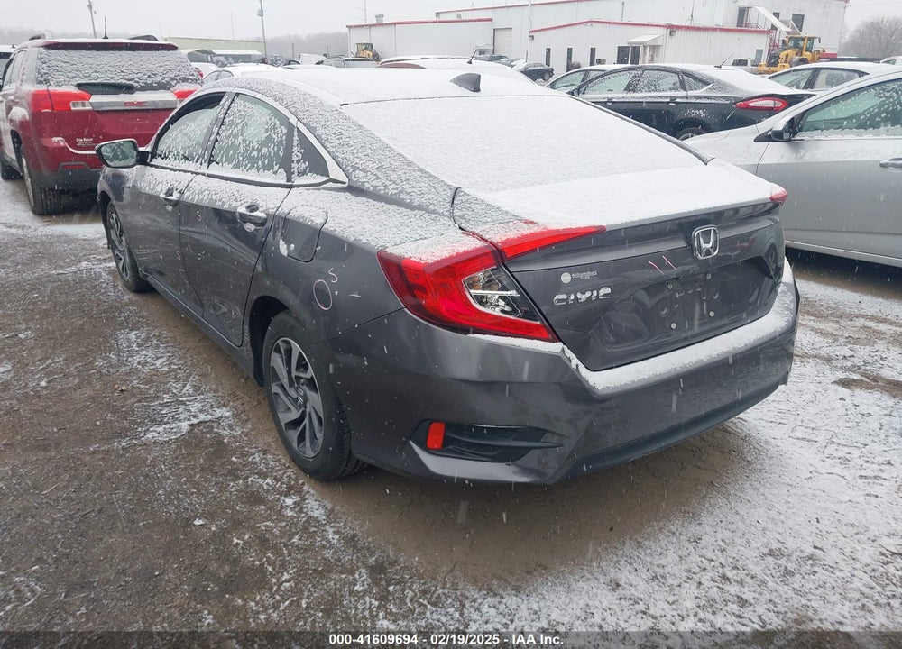 2018 HONDA CIVIC VIN: 19XFC2F76JE025740