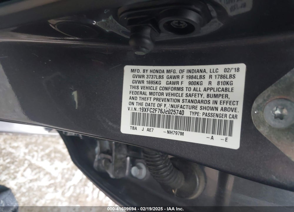 2018 HONDA CIVIC VIN: 19XFC2F76JE025740