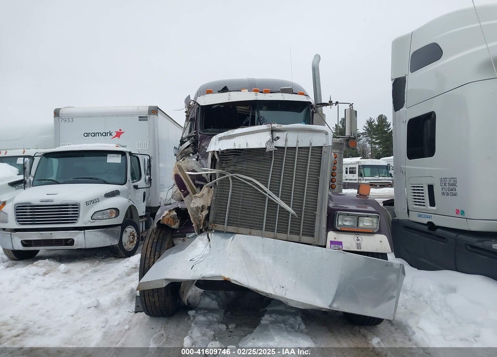 2003 KENWORTH CONSTRUCTION W900 VIN: 1XKWDB9X23J389589