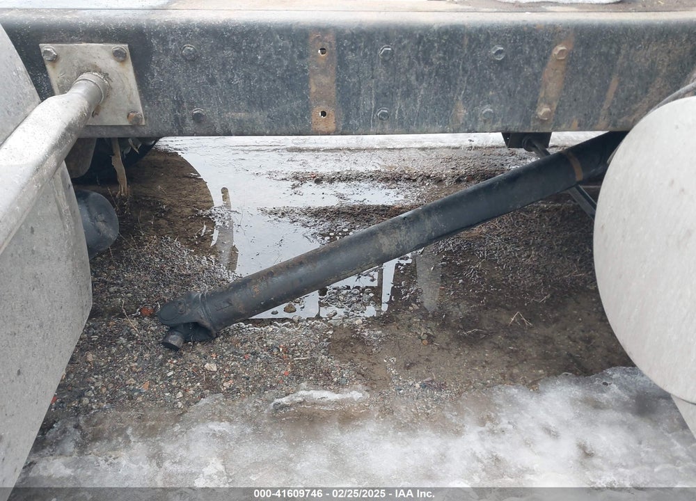 2003 KENWORTH CONSTRUCTION W900 VIN: 1XKWDB9X23J389589