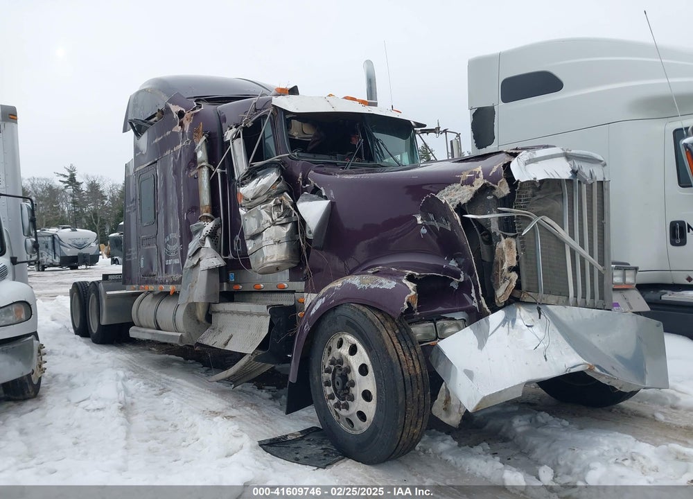 2003 KENWORTH CONSTRUCTION W900 VIN: 1XKWDB9X23J389589