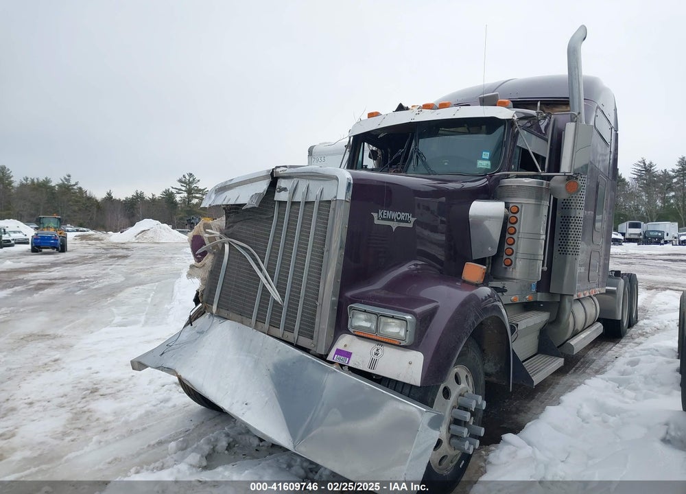 2003 KENWORTH CONSTRUCTION W900 VIN: 1XKWDB9X23J389589