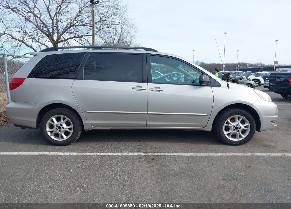 2004 TOYOTA SIENNA VIN: 5TDBA23C04S018430