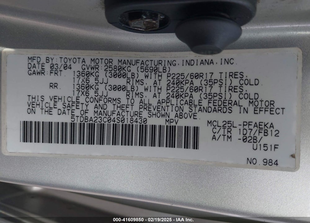 2004 TOYOTA SIENNA VIN: 5TDBA23C04S018430
