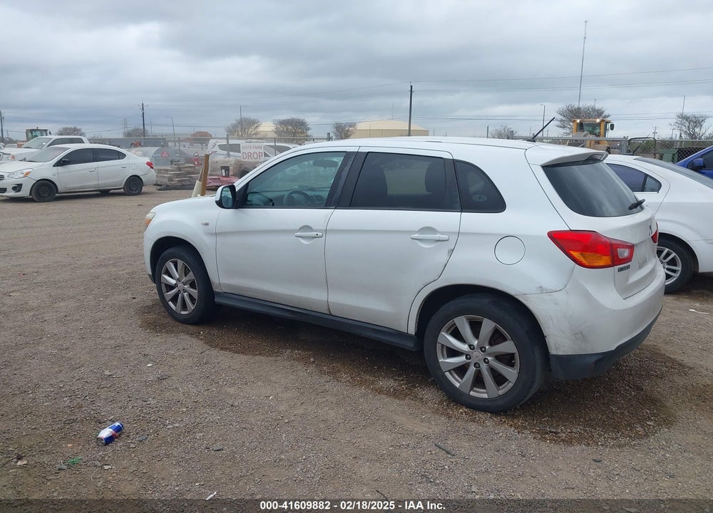 2014 MITSUBISHI OUTLANDER SPORT ES VIN: 4A4AP3AU1EE015211