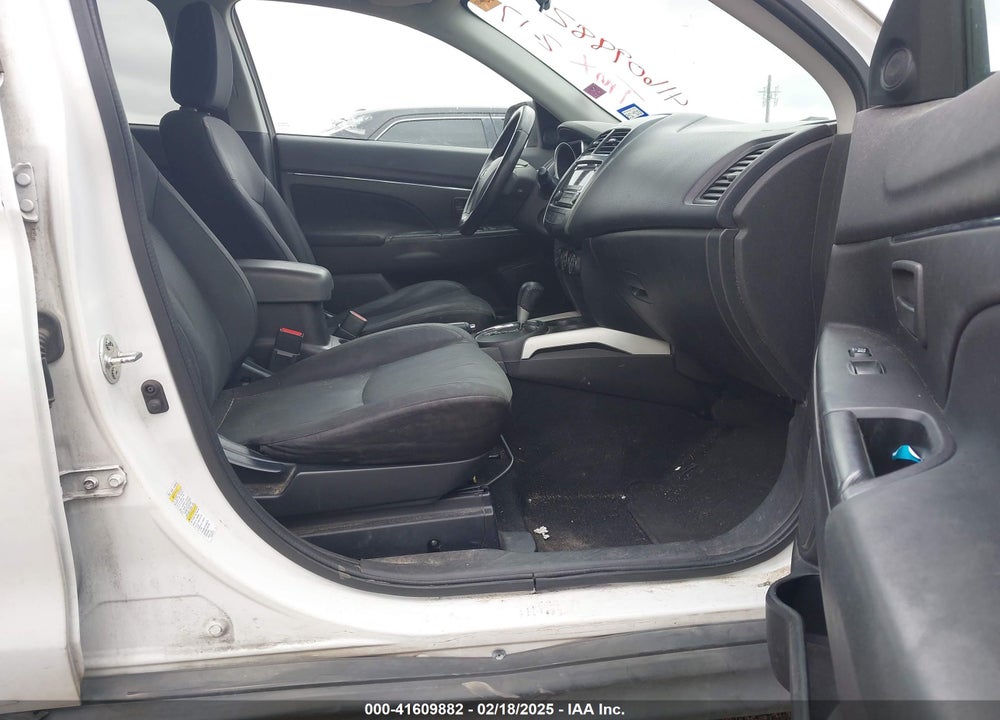 2014 MITSUBISHI OUTLANDER SPORT ES VIN: 4A4AP3AU1EE015211