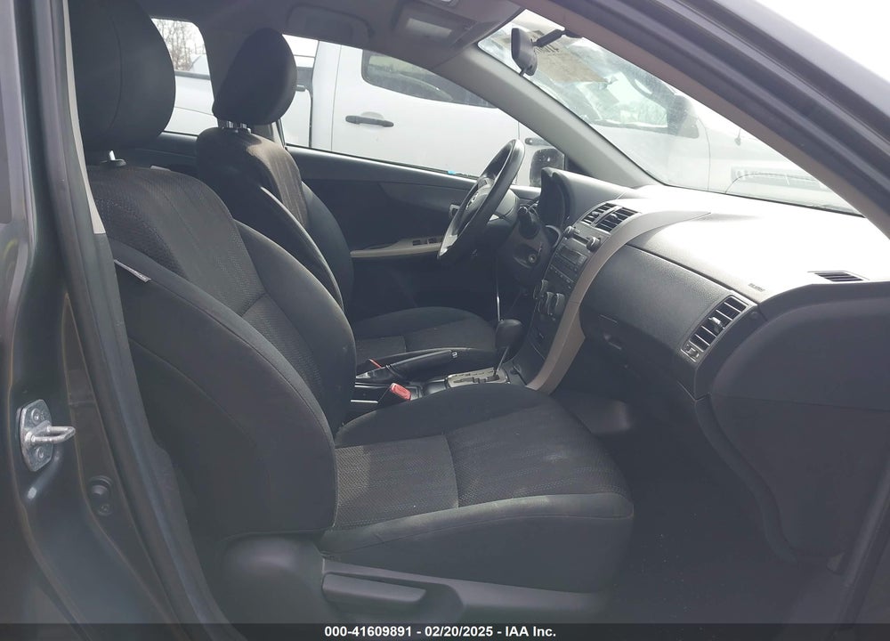2011 TOYOTA COROLLA VIN: 2T1BU4EE5BC645860