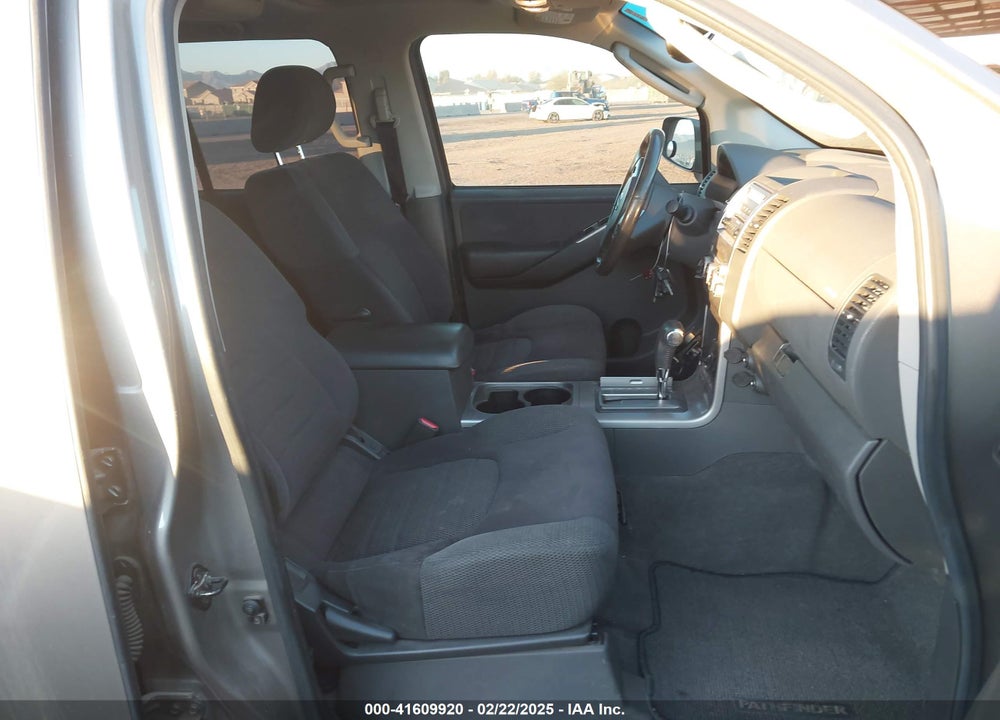 2006 NISSAN PATHFINDER SE VIN: 5N1AR18U96C642498