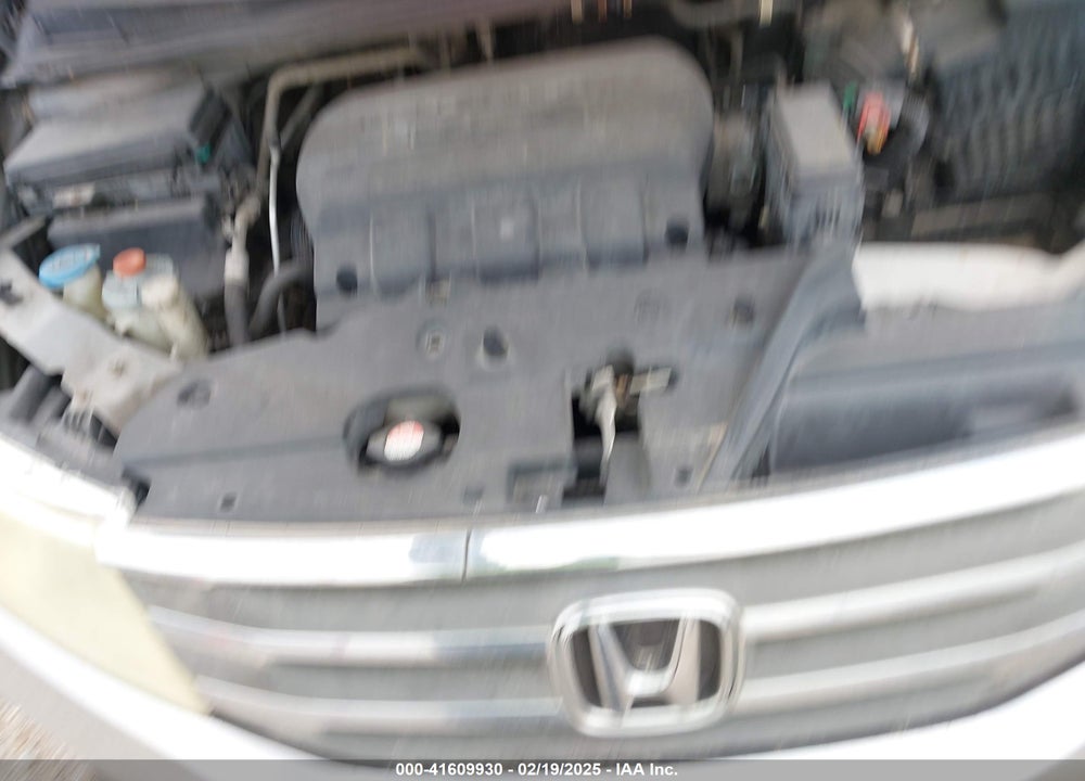 2011 HONDA ODYSSEY EX-L VIN: 5FNRL5H61BB012795