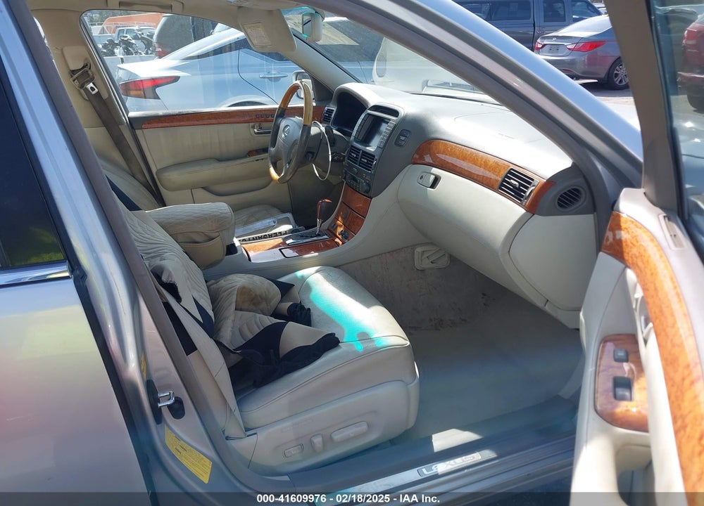 2005 LEXUS LS 430 VIN: JTHBN36FX55002533