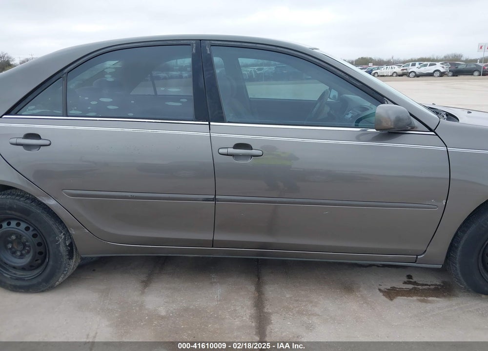 2005 TOYOTA CAMRY VIN: 4T1BE32K15U944136