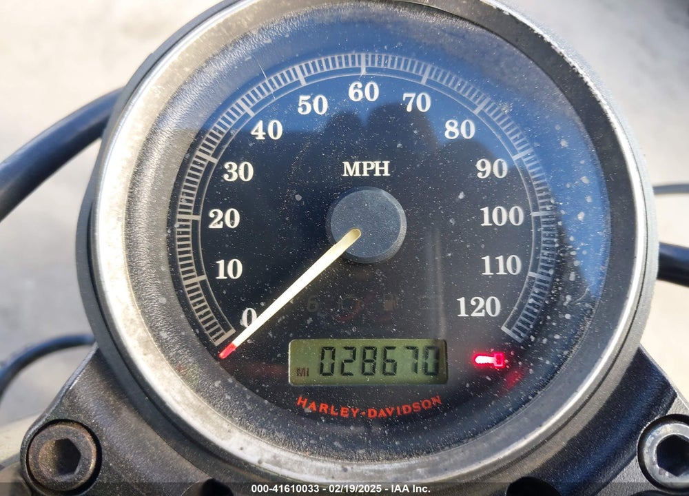 2011 HARLEY-DAVIDSON XL883 N VIN: 1HD4LE231BC423036