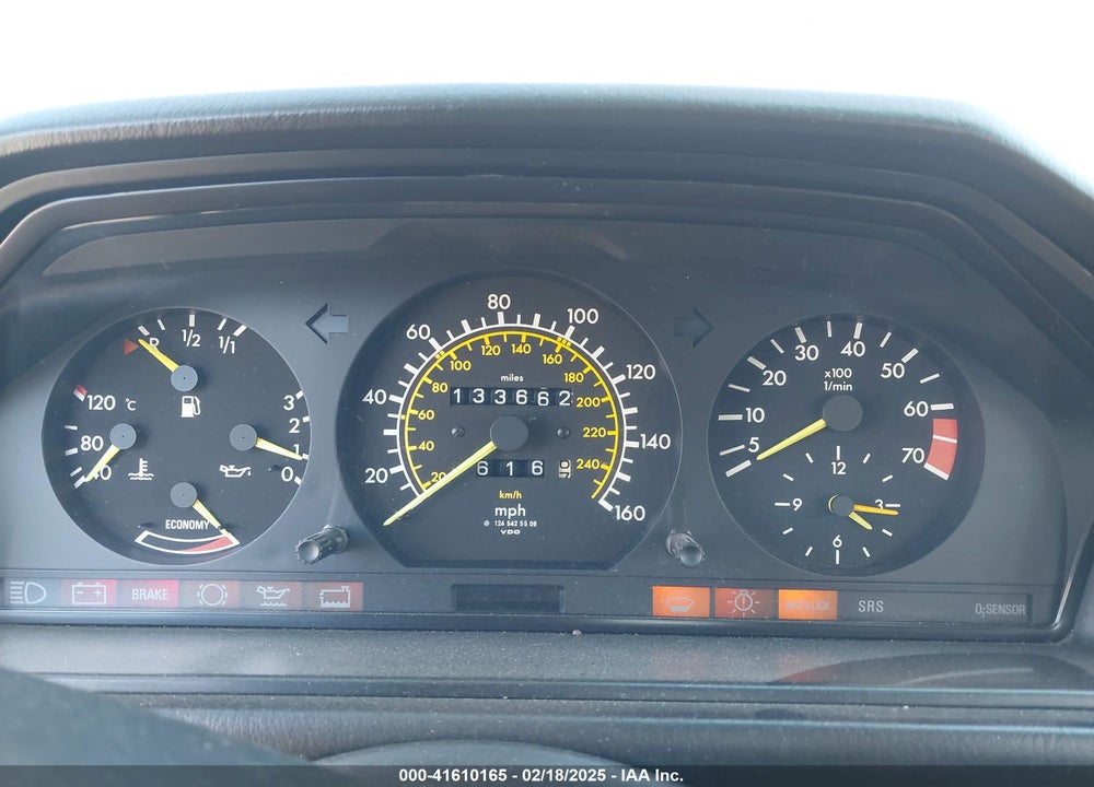 1986 MERCEDES-BENZ 300 E VIN: WDBEA30D5GA213584