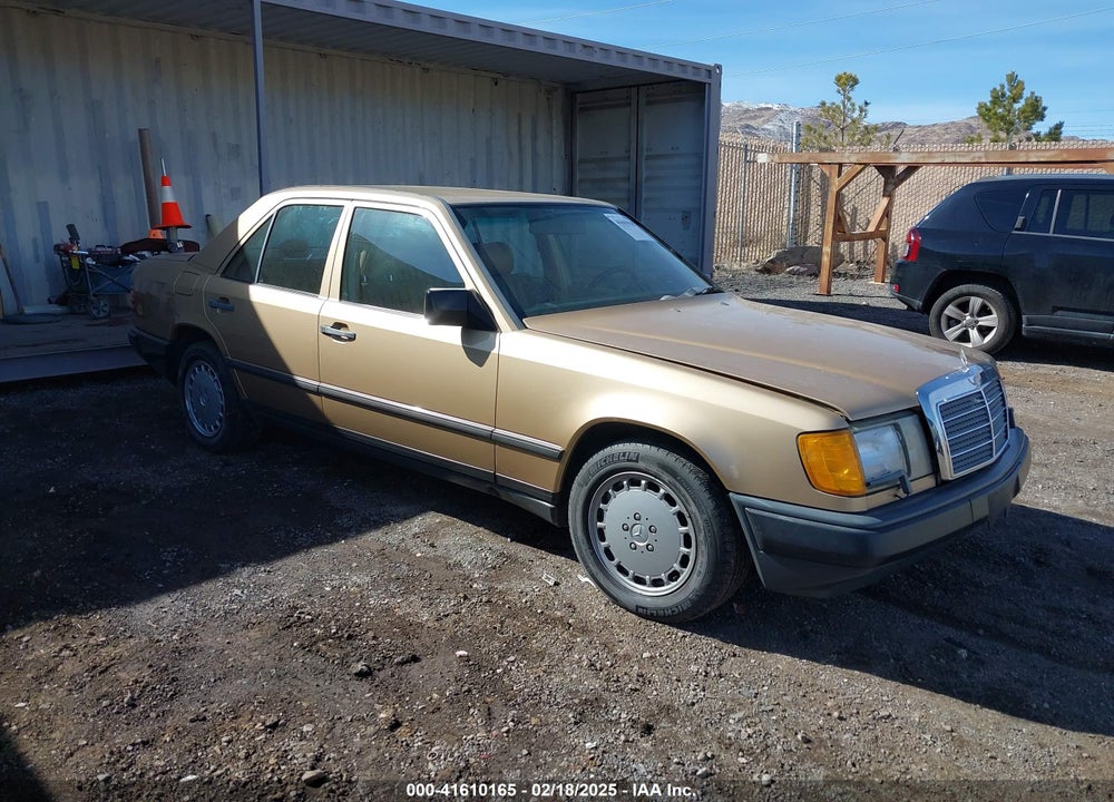 1986 MERCEDES-BENZ 300 E VIN: WDBEA30D5GA213584