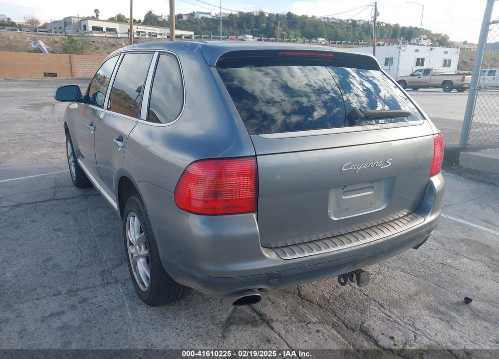 2004 PORSCHE CAYENNE S VIN: WP1AB29P24LA72573