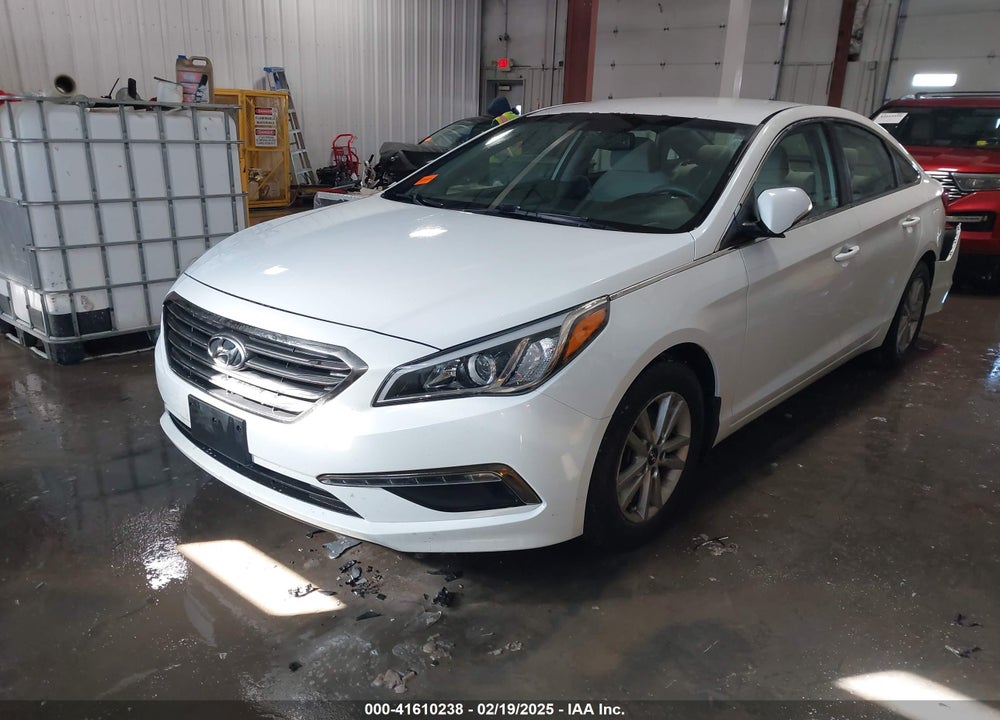 2015 HYUNDAI SONATA VIN: 5NPE24AAXFH181151
