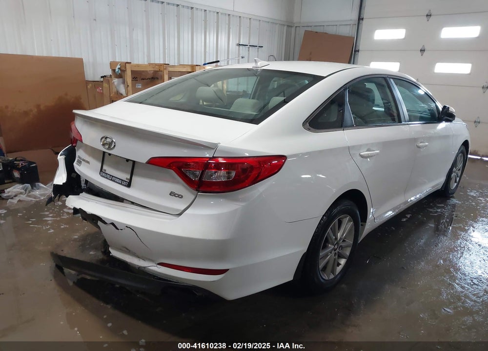 2015 HYUNDAI SONATA VIN: 5NPE24AAXFH181151