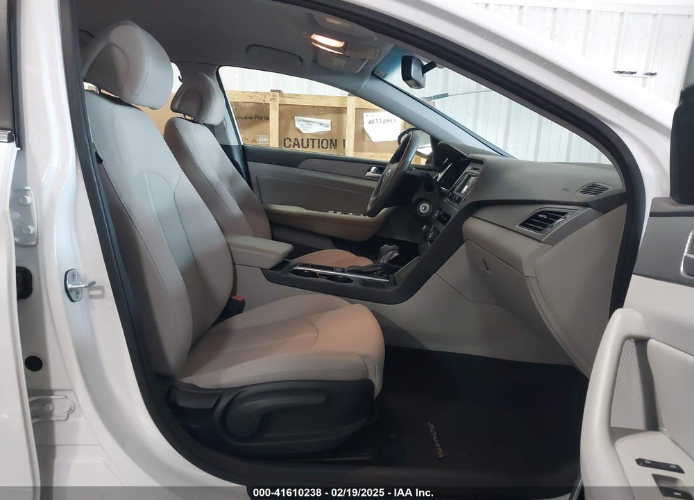2015 HYUNDAI SONATA VIN: 5NPE24AAXFH181151