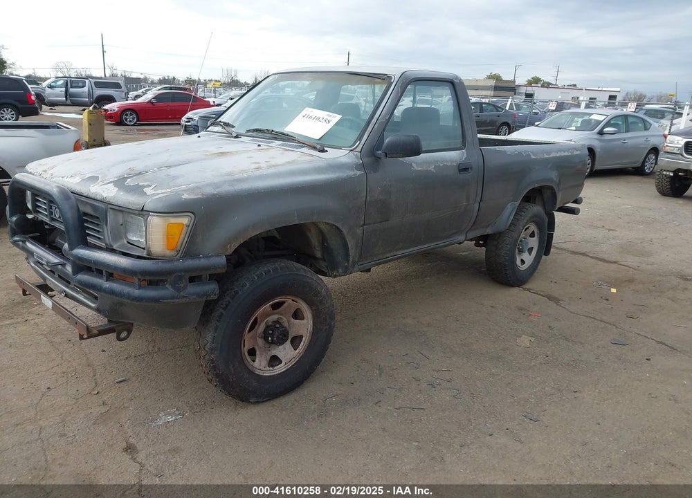 1989 TOYOTA PICKUP 1/2 TON SHT WHEELBASE DLX VIN: JT4RN01PXK0003687