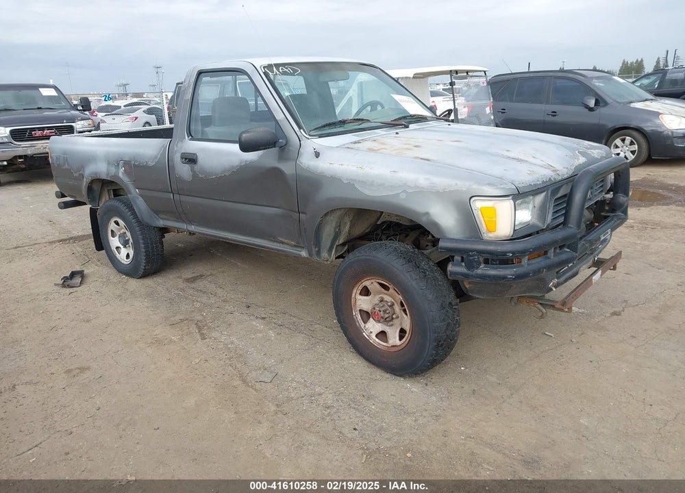 1989 TOYOTA PICKUP 1/2 TON SHT WHEELBASE DLX VIN: JT4RN01PXK0003687