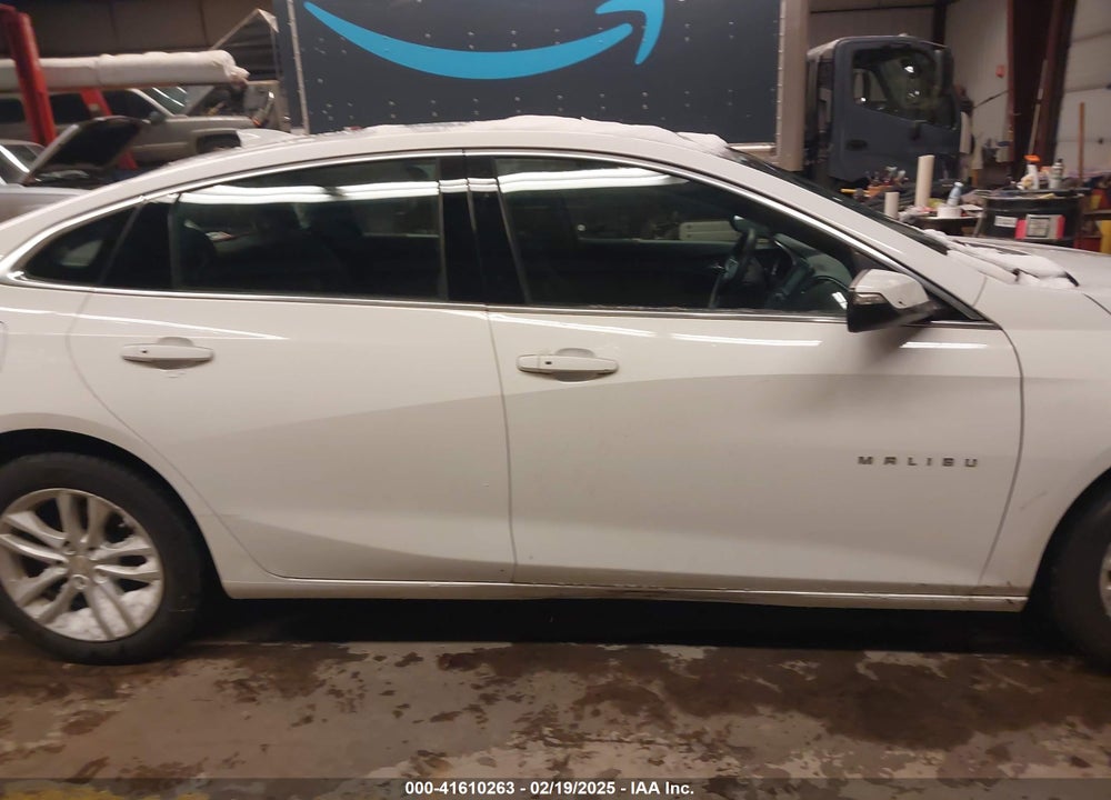 2018 CHEVROLET MALIBU VIN: 1G1ZD5ST8JF279432