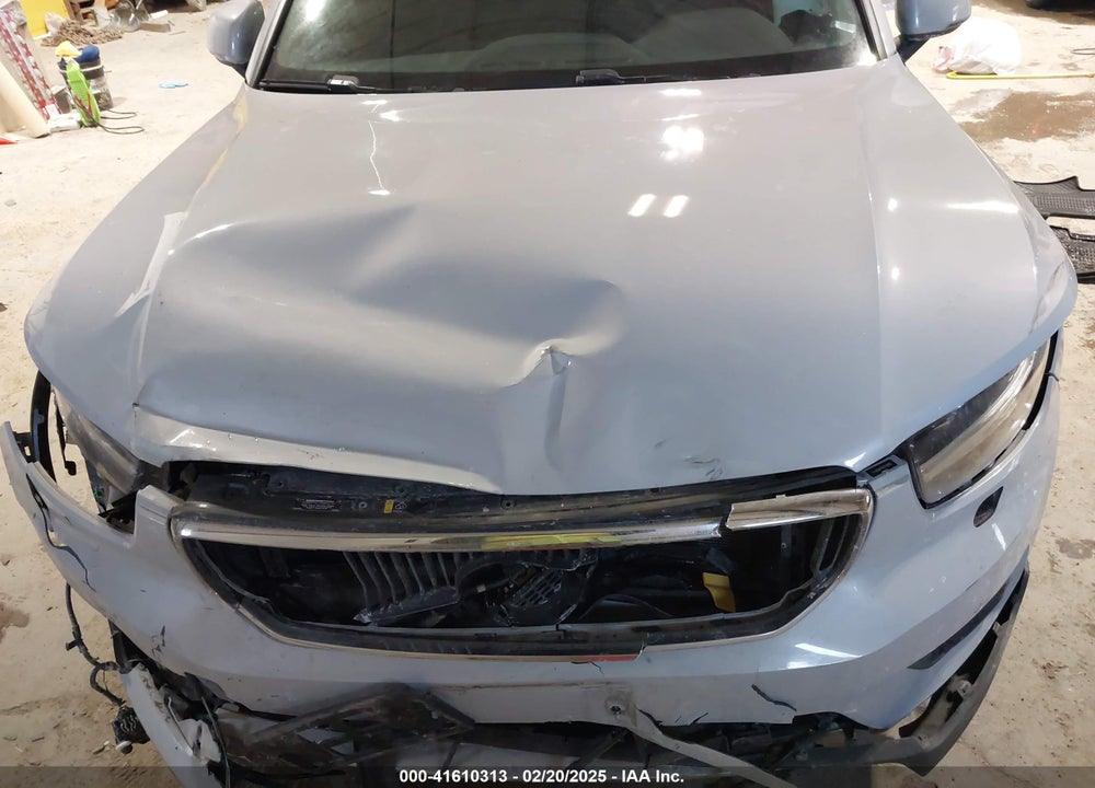 2022 VOLVO XC40 T5 MOMENTUM VIN: YV4162UK7N2759893