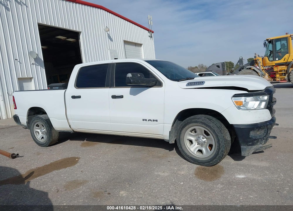 2022 RAM 1500 TRADESMAN 4X4 6'4 BOX VIN: 1C6SRFNT7NN443106