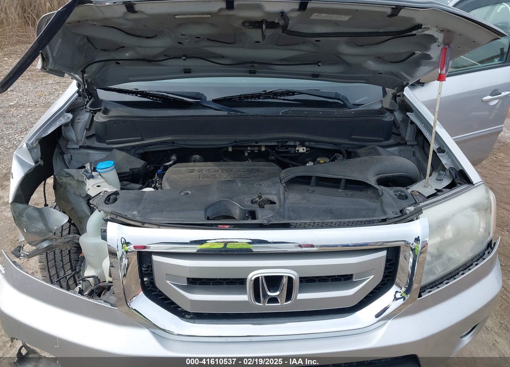 2011 HONDA PILOT EX-L VIN: 5FNYF4H59BB002357
