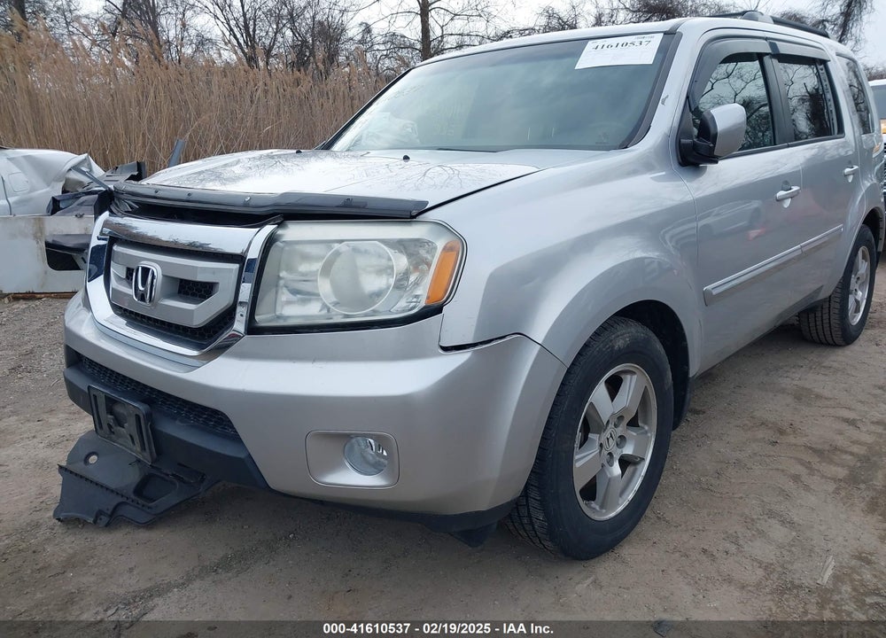 2011 HONDA PILOT EX-L VIN: 5FNYF4H59BB002357