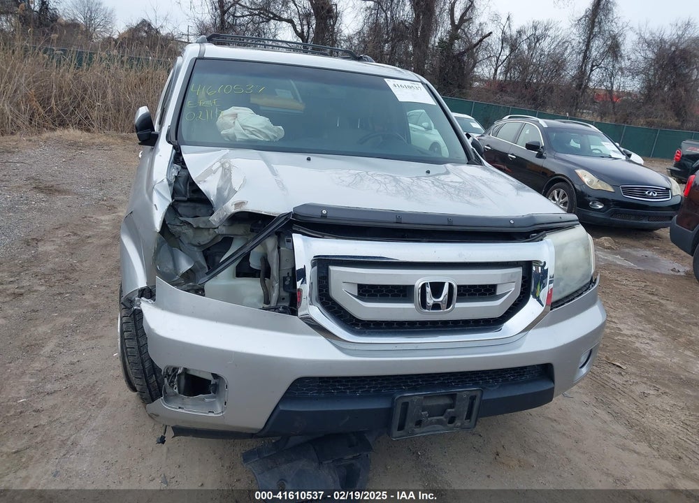 2011 HONDA PILOT EX-L VIN: 5FNYF4H59BB002357