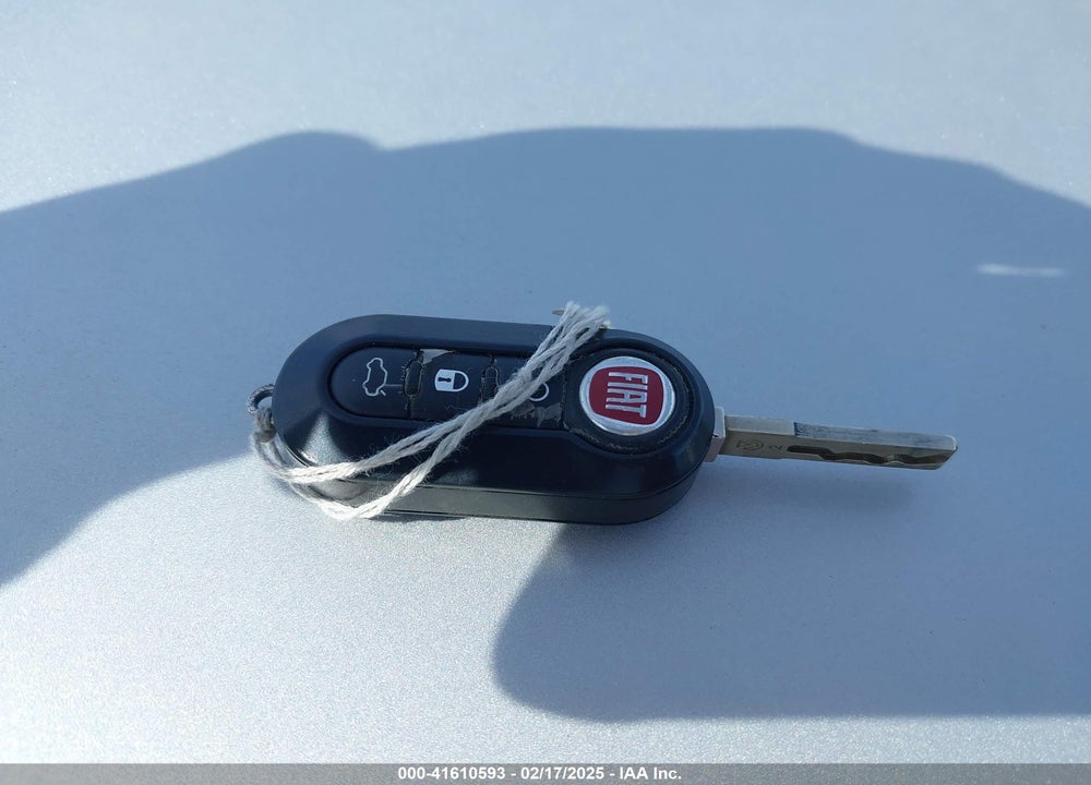 2014 FIAT 500E VIN: 3C3CFFGE7ET172881