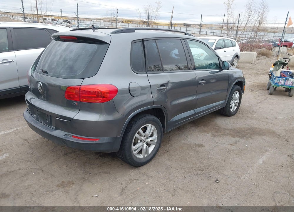 2016 VOLKSWAGEN TIGUAN S VIN: WVGAV7AX1GW513934