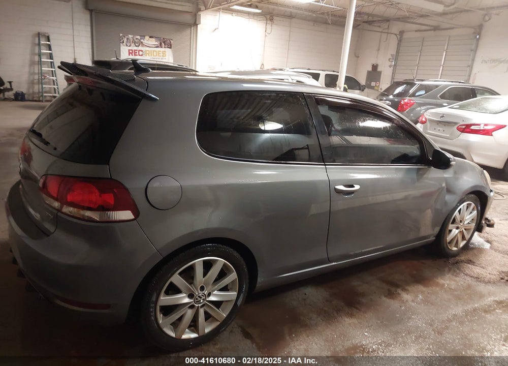 2011 VOLKSWAGEN GOLF VIN: WVWBM7AJ9BW144871