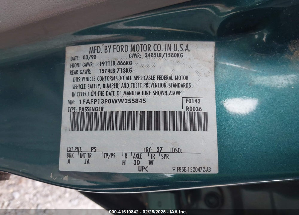 1998 FORD ESCORT SE VIN: 1FAFP13P0WW255845